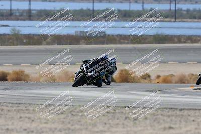 media/Nov-16-2025-Race Pace (Sun) [[8c5fa54630]]/Verified Riders/3-Turn 14 (1045am)/